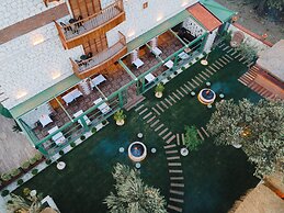 ACC Olives Hotel & Restaurant