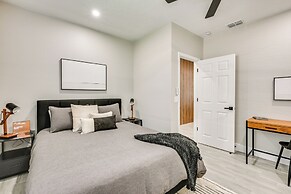Modern Lakeland Golf Retreat w/ Putting Green