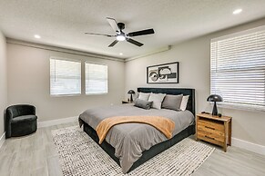 Modern Lakeland Golf Retreat w/ Putting Green