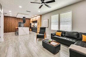 Modern Lakeland Golf Retreat w/ Putting Green