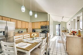 Luxury Lake Home, Amazing Views, Resort Amenities