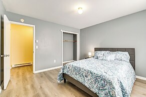 Near Hospitals: Home w/ Yard in Albany!
