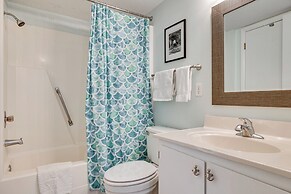 Walk to Beach: Emerald Isle Condo w/ Ocean View!