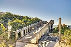 Walk to Beach: Emerald Isle Condo w/ Ocean View!