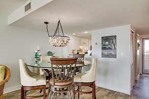 Walk to Beach: Emerald Isle Condo w/ Ocean View!