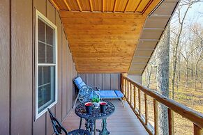 Reel in Fish, Relax By Fire: Mcminnville Cabin