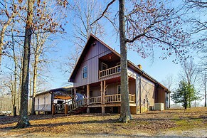 Reel in Fish, Relax By Fire: Mcminnville Cabin