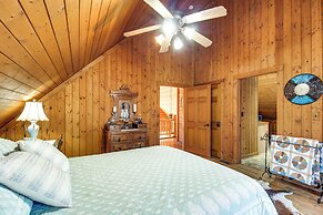 Reel in Fish, Relax By Fire: Mcminnville Cabin