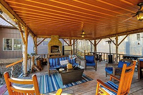 Reel in Fish, Relax By Fire: Mcminnville Cabin