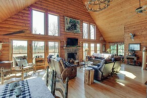Reel in Fish, Relax By Fire: Mcminnville Cabin