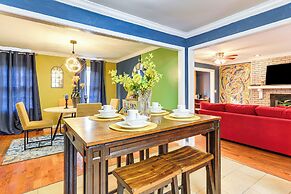 Entertainment-ready Yard: Spacious Riverdale Home