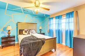 Entertainment-ready Yard: Spacious Riverdale Home