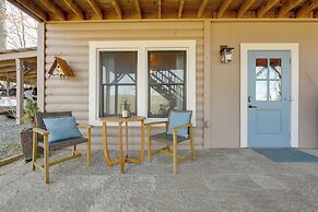 Mtn Views & Fire Pit: Couple's Escape in Mars Hill