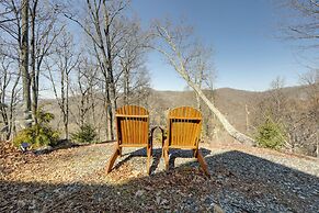 Mtn Views & Fire Pit: Couple's Escape in Mars Hill