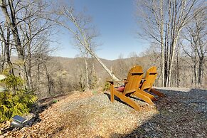 Mtn Views & Fire Pit: Couple's Escape in Mars Hill