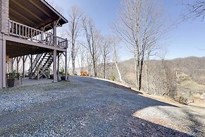 Mtn Views & Fire Pit: Couple's Escape in Mars Hill