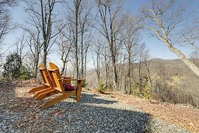Mtn Views & Fire Pit: Couple's Escape in Mars Hill