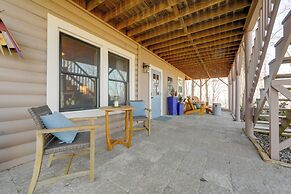 Mtn Views & Fire Pit: Couple's Escape in Mars Hill