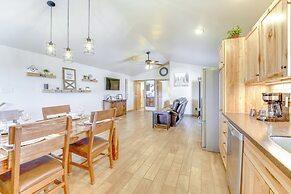 2 Mi to Dinosaur Journey Museum: Mtn-view Haven!