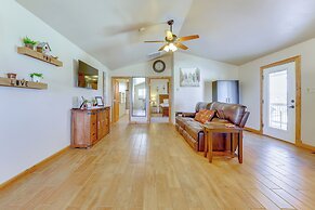 2 Mi to Dinosaur Journey Museum: Mtn-view Haven!