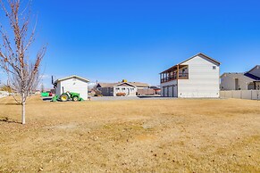 2 Mi to Dinosaur Journey Museum: Mtn-view Haven!