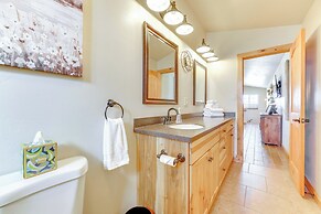 2 Mi to Dinosaur Journey Museum: Mtn-view Haven!