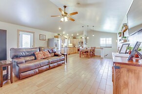 2 Mi to Dinosaur Journey Museum: Mtn-view Haven!