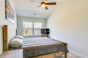 Lake Greenwood Getaway w/ Docks & Waterfront Views