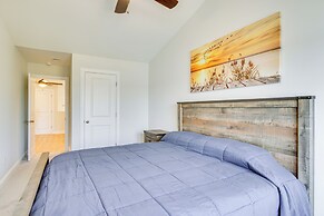 Lake Greenwood Getaway w/ Docks & Waterfront Views