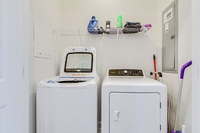 Lake Greenwood Getaway w/ Docks & Waterfront Views