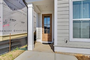 Lake Greenwood Getaway w/ Docks & Waterfront Views