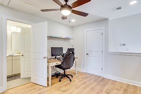 Lake Greenwood Getaway w/ Docks & Waterfront Views