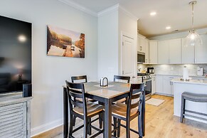 Lake Greenwood Getaway w/ Docks & Waterfront Views