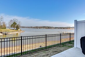 Lake Greenwood Getaway w/ Docks & Waterfront Views