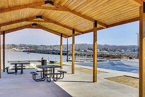 Lake Greenwood Getaway w/ Docks & Waterfront Views