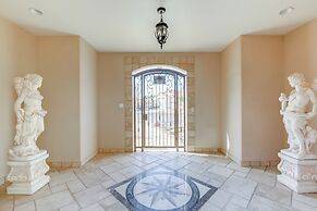 Spacious Luxe Home w/ Lake Access in Fort Mohave!