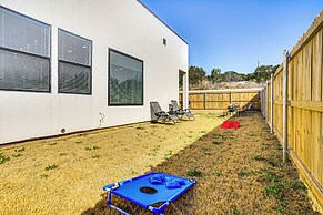 Walk to Lake: Modern Pet-friendly Home in Granbury