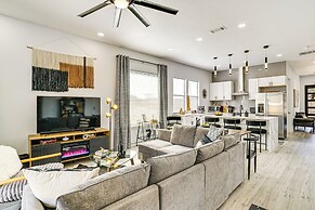 Walk to Lake: Modern Pet-friendly Home in Granbury