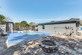 8 Mi to Sunset Beach: Home w/ Large Patio + Pool!