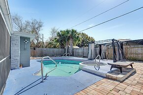 8 Mi to Sunset Beach: Home w/ Large Patio + Pool!