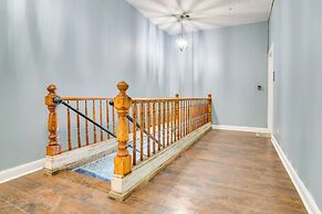 Loft-style Apt in Dtwn Monett: Pets Welcome!