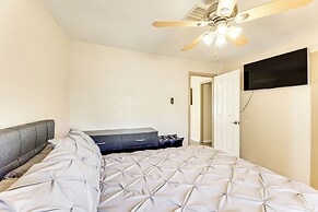 Fenced Yard & Mtn Views: Dog-friendly Superior Gem