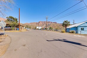 Fenced Yard & Mtn Views: Dog-friendly Superior Gem