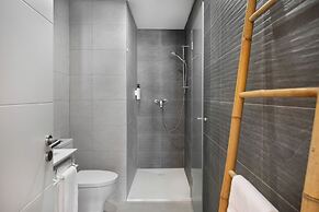 Faro DAZ House by Get Your Stay