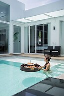 Aurora - 6BR Luxury Villa in Phuket