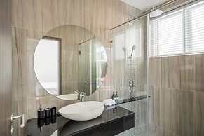 Aurora - 6BR Luxury Villa in Phuket