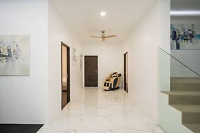 Aurora - 6BR Luxury Villa in Phuket
