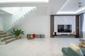 Aurora - 6BR Luxury Villa in Phuket