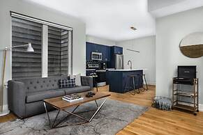 Cozy Art-filled Fishtown Home