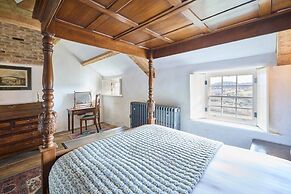 Host Stay Potters Cottage